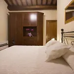Borgo Dei Gigli مزرعة للإقامة لامبوريتشو