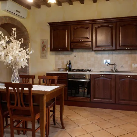 Borgo Dei Gigli Farm stay *