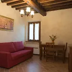 Borgo Dei Gigli Alloggio per agriturismo *