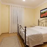 Alloggio per agriturismo Borgo Dei Gigli *