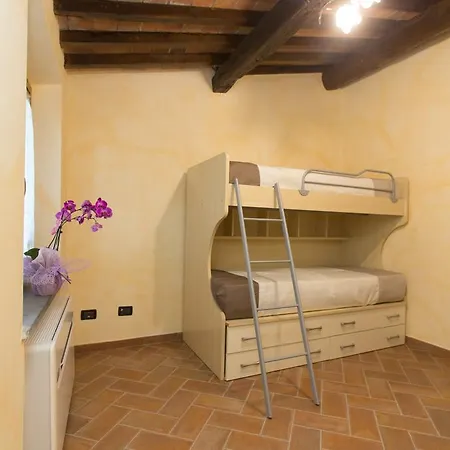 Borgo Dei Gigli Agroturismo *